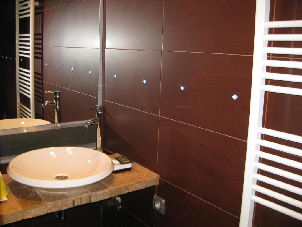 Double Room with Shower,44107546:JPEG