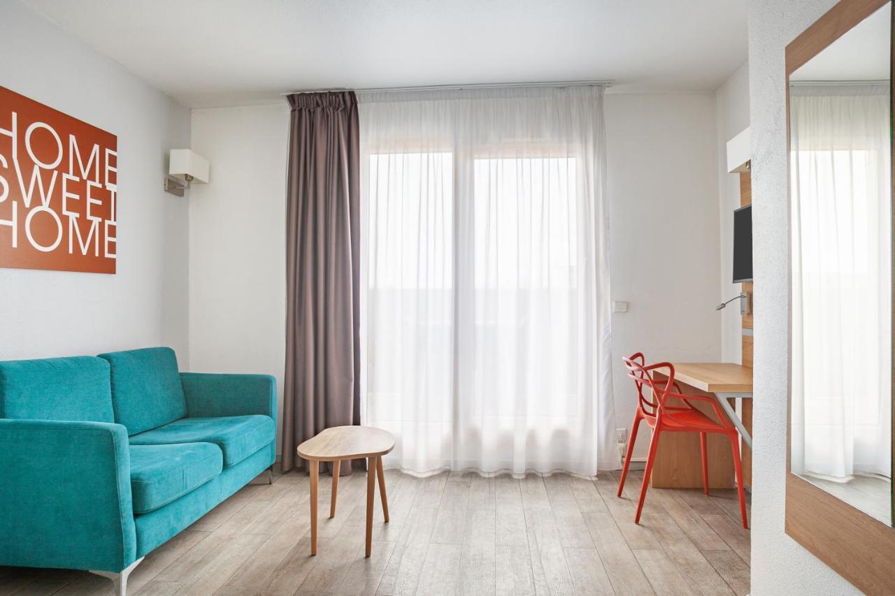 Apartment - 1 to 4 Persons,1208431567:JPEG