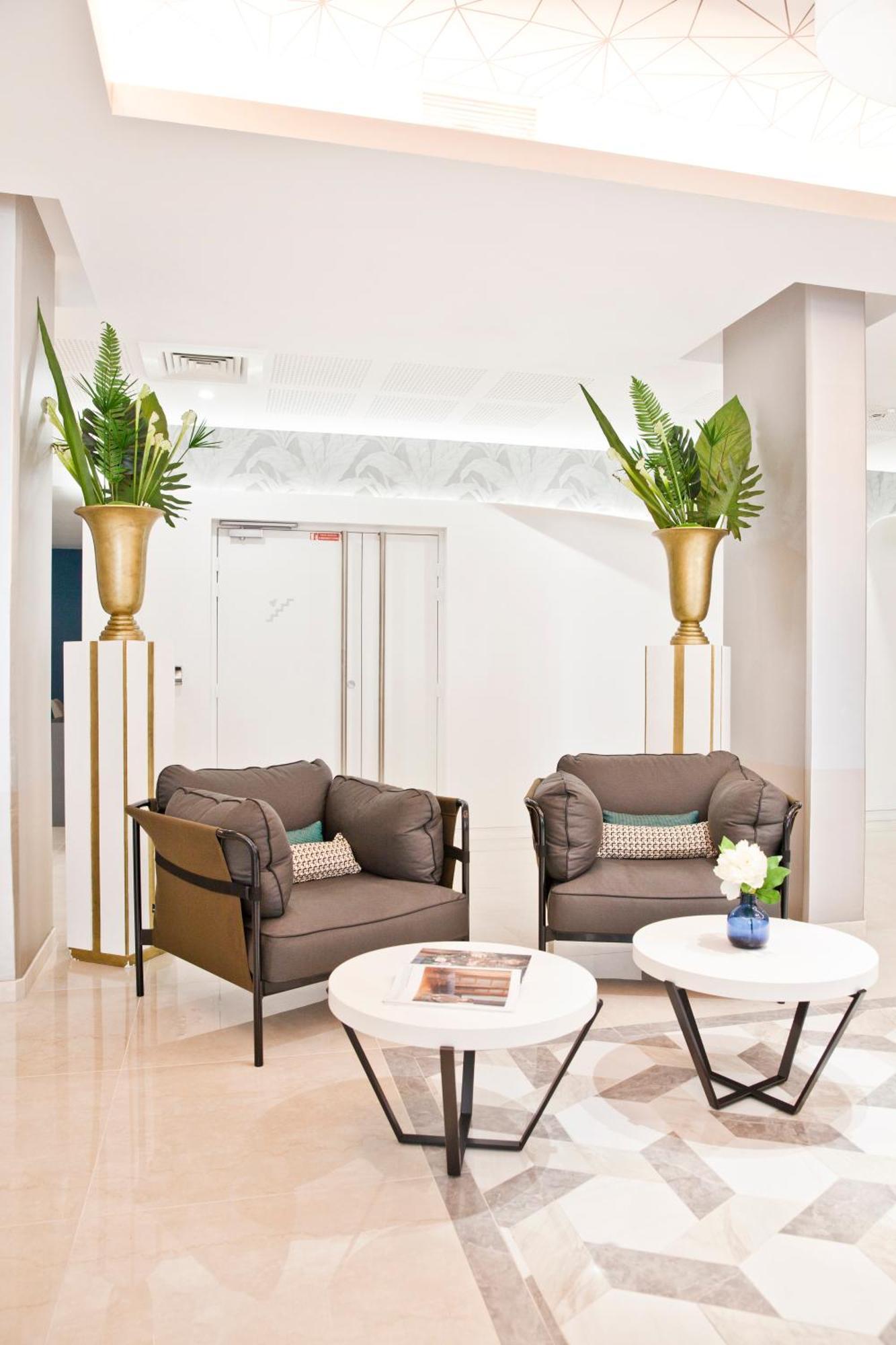 Executive Studio