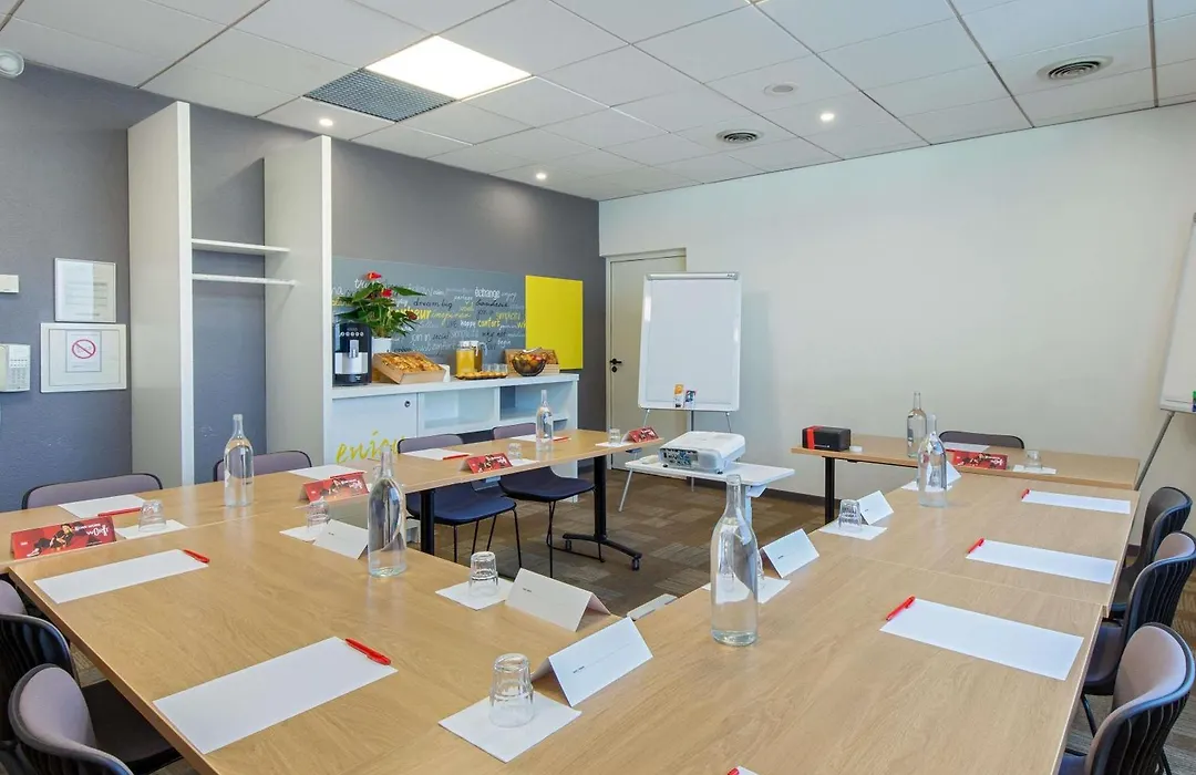ibis Marseille Timone-1