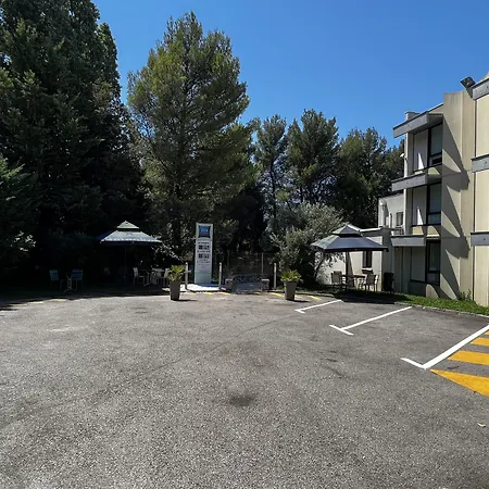 Ibis Budget Marseille Est Porte D'Aubagne-2