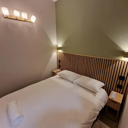 Hotel Du Centre-2