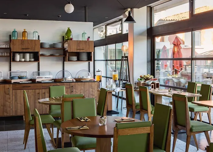 Marseille Luxury hotels near Fort Saint-Jean