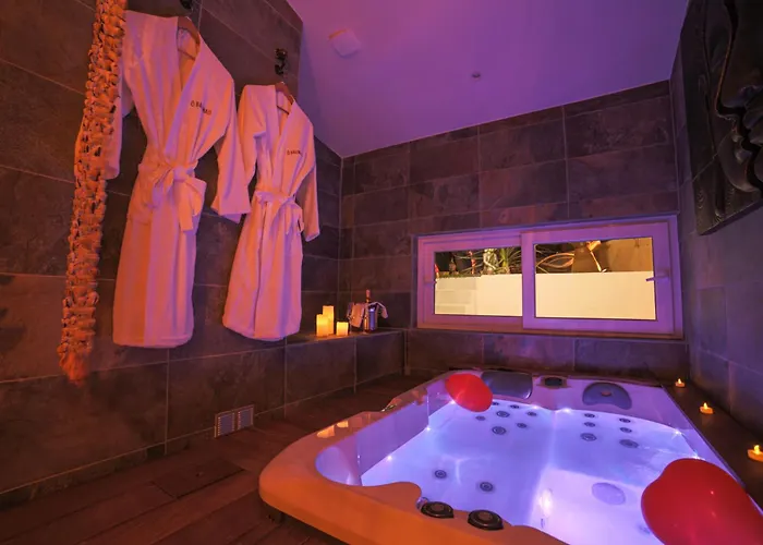 O Balinais Mini Villa Avec Spa Et Piscine Privative Marseille