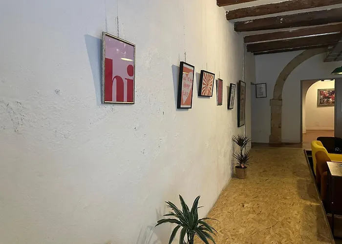 Marseille Hostels
