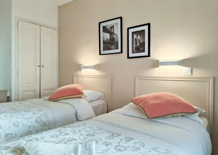 Marseille Hotels near d'Aix-les-Milles Airport (qxb)