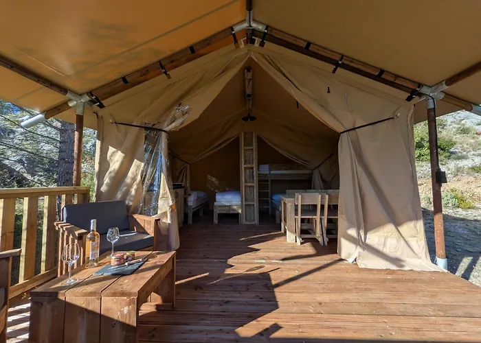 Camping Le Cezanne Montagne Sainte-Victoire